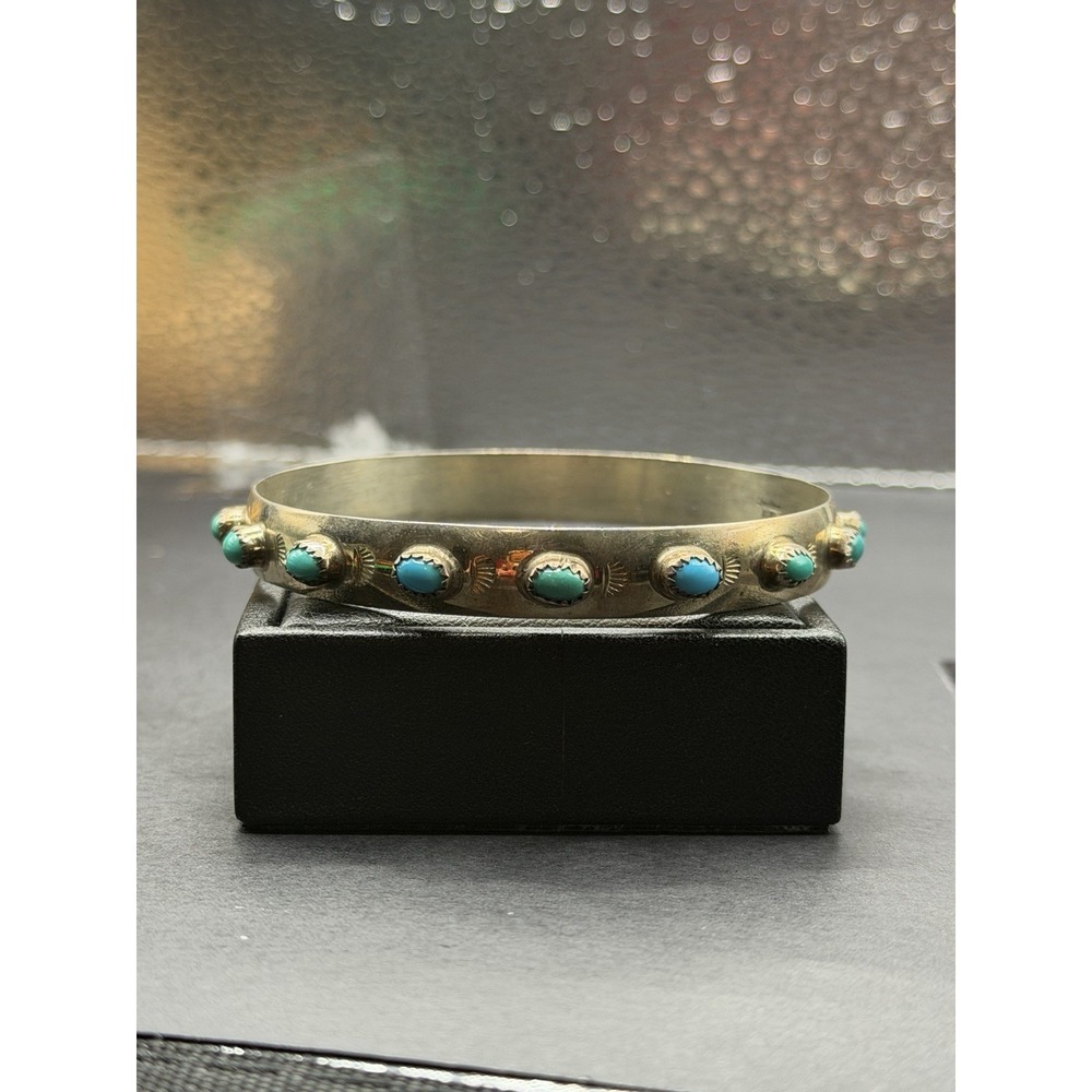 8.25" Begay Navajo Turquoise Bracelet 29 Grams 2.75" Open J28